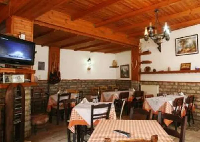 Lithos Pensionat Priólithos